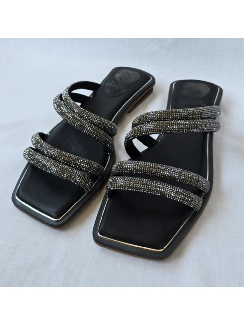 Vince Camuto▪️Peomi Crystal Sparkly Strap Sandal Slide in Black